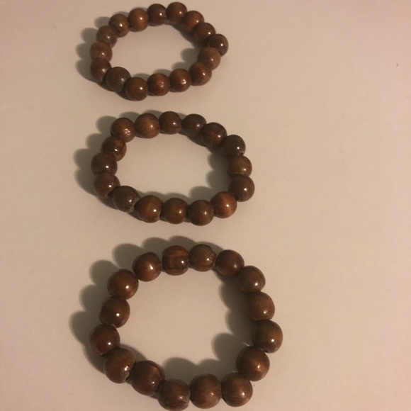 Wooden beaded bracelets - Picture 2 of 3